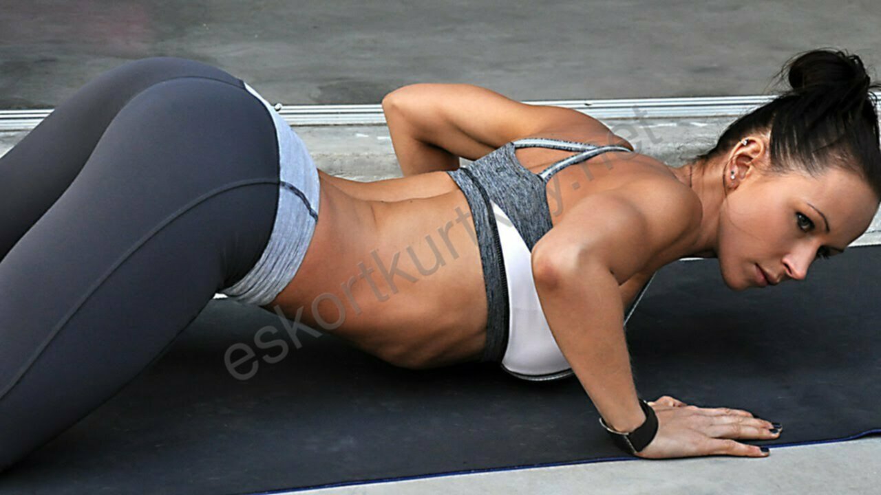 Sahibinin fantezi tutkunları için Kurtköy Ecem'e yol arkadaşı