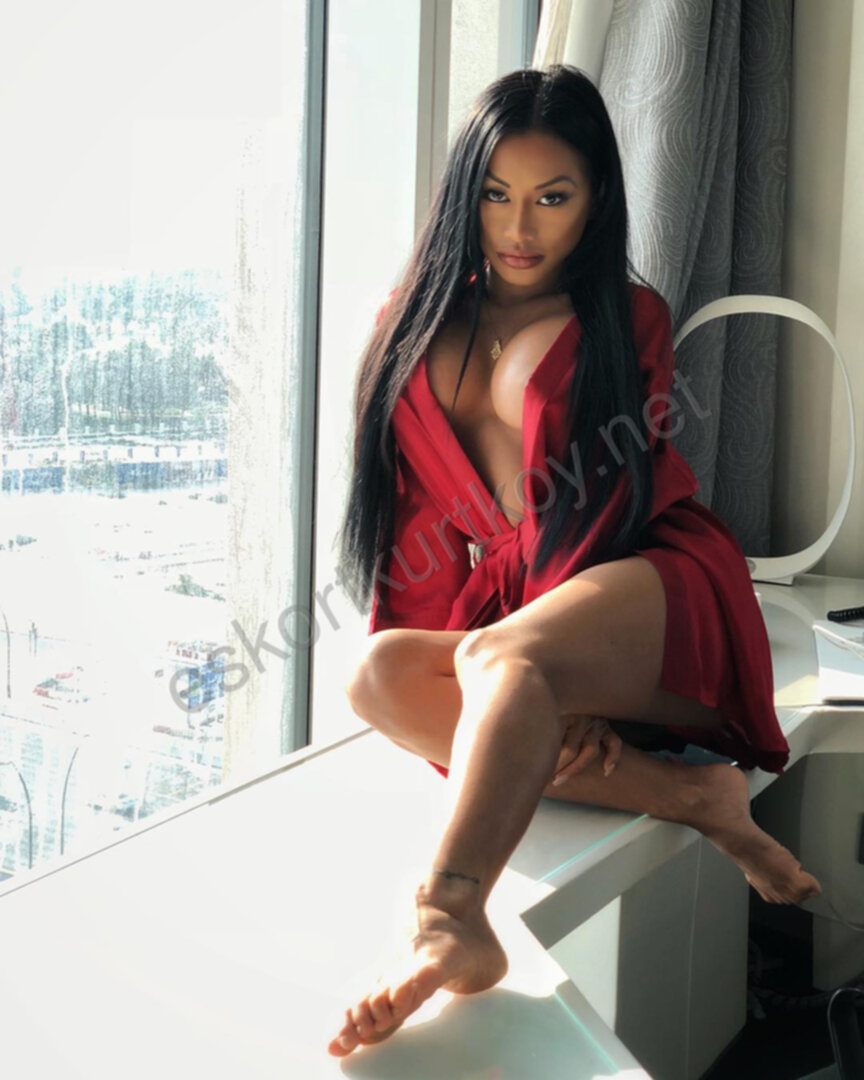 Kurtköy Escort Duygu | Unutulmaz Deneyimler Sunan İçten ve Tutkulu Bir Escort